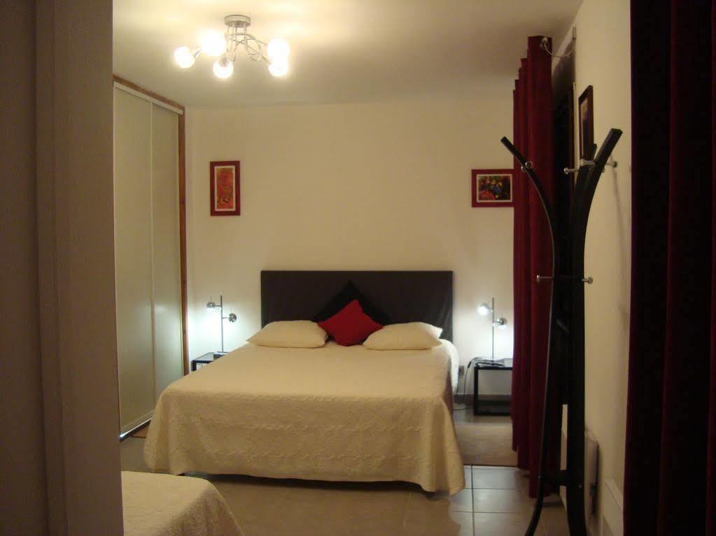 Chambres D'Hotes Les Palmiers De La Cite 카르카손 외부 사진